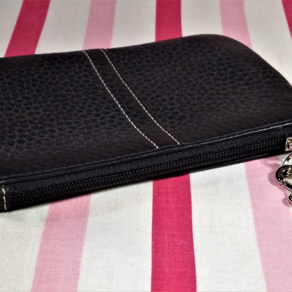 Charming Coach Black Pebble Leather Wristlet with Logo Hang Tag NEW Old Stock! - Picture 9 of 11